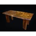 日本產原木紋路餐桌